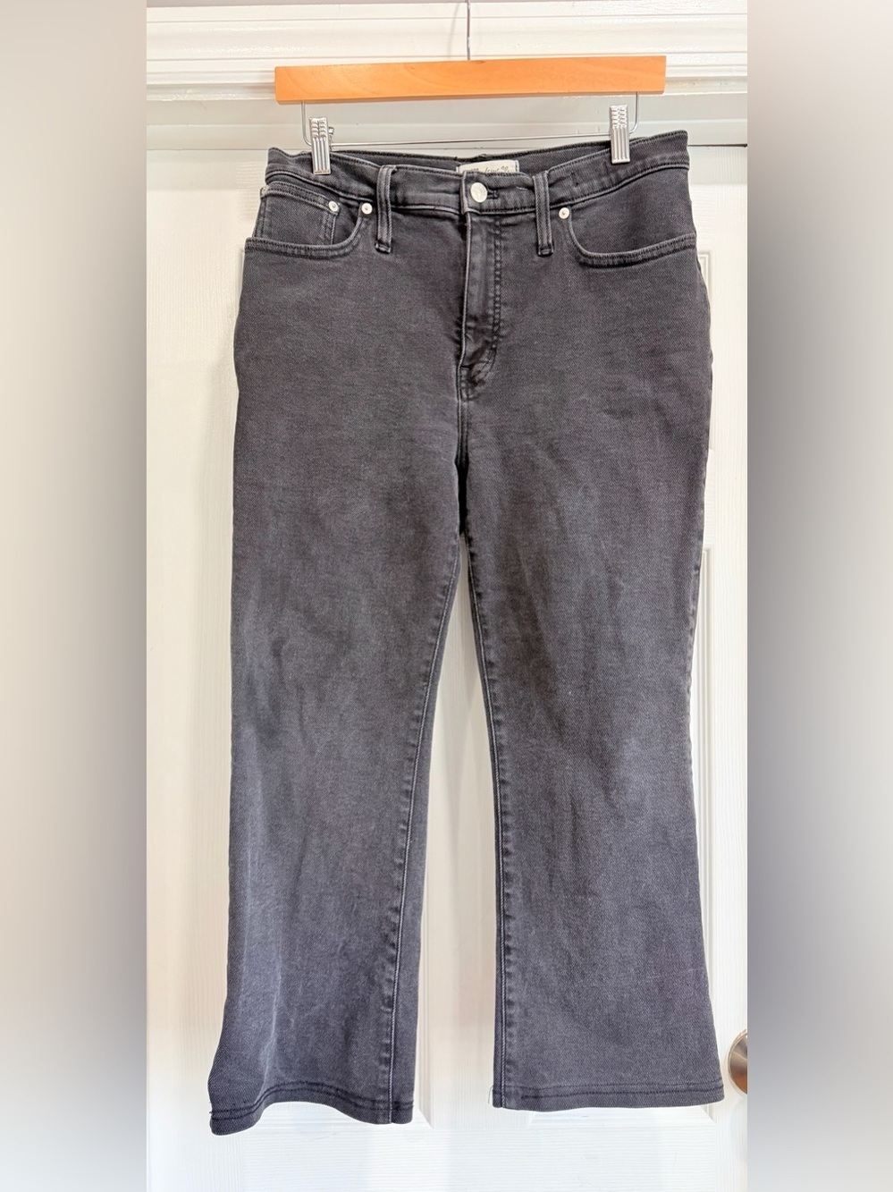 Madewell Black mid-rise kick out Jeans